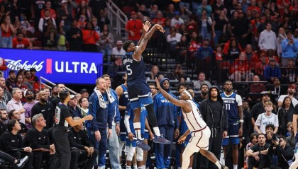 皮尔斯：爱德华兹已打进MVP候选人行列；森林狼比火箭更强